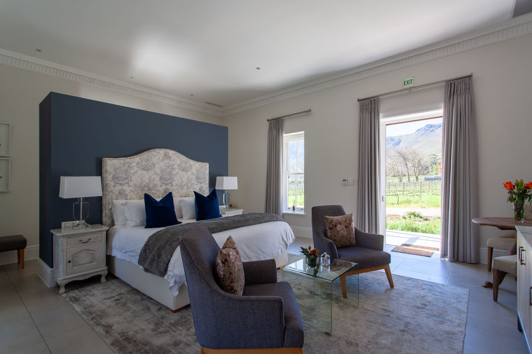 Olive Luxury Room 3